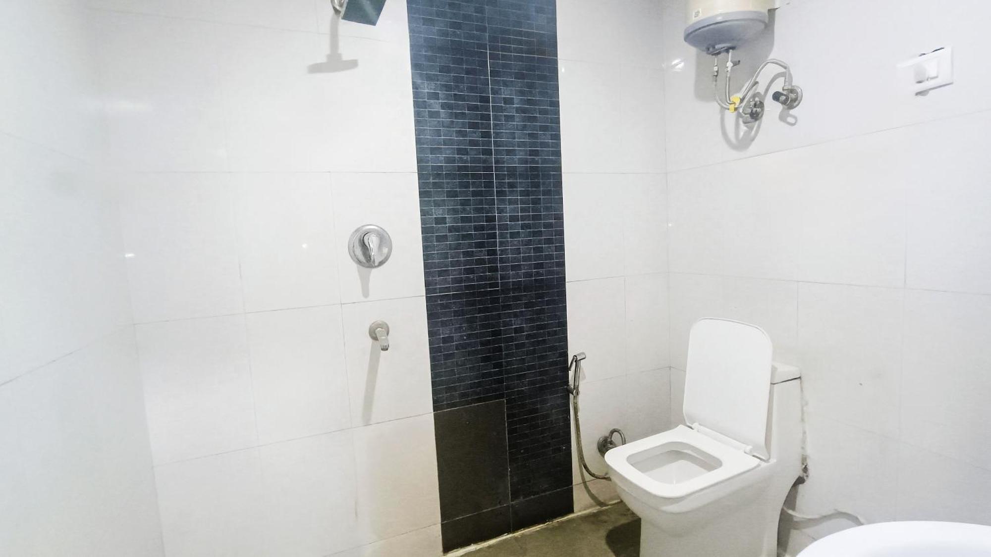 Hotel Maharaja Inn - Lajpat Nagar I Yeni Delhi Dış mekan fotoğraf