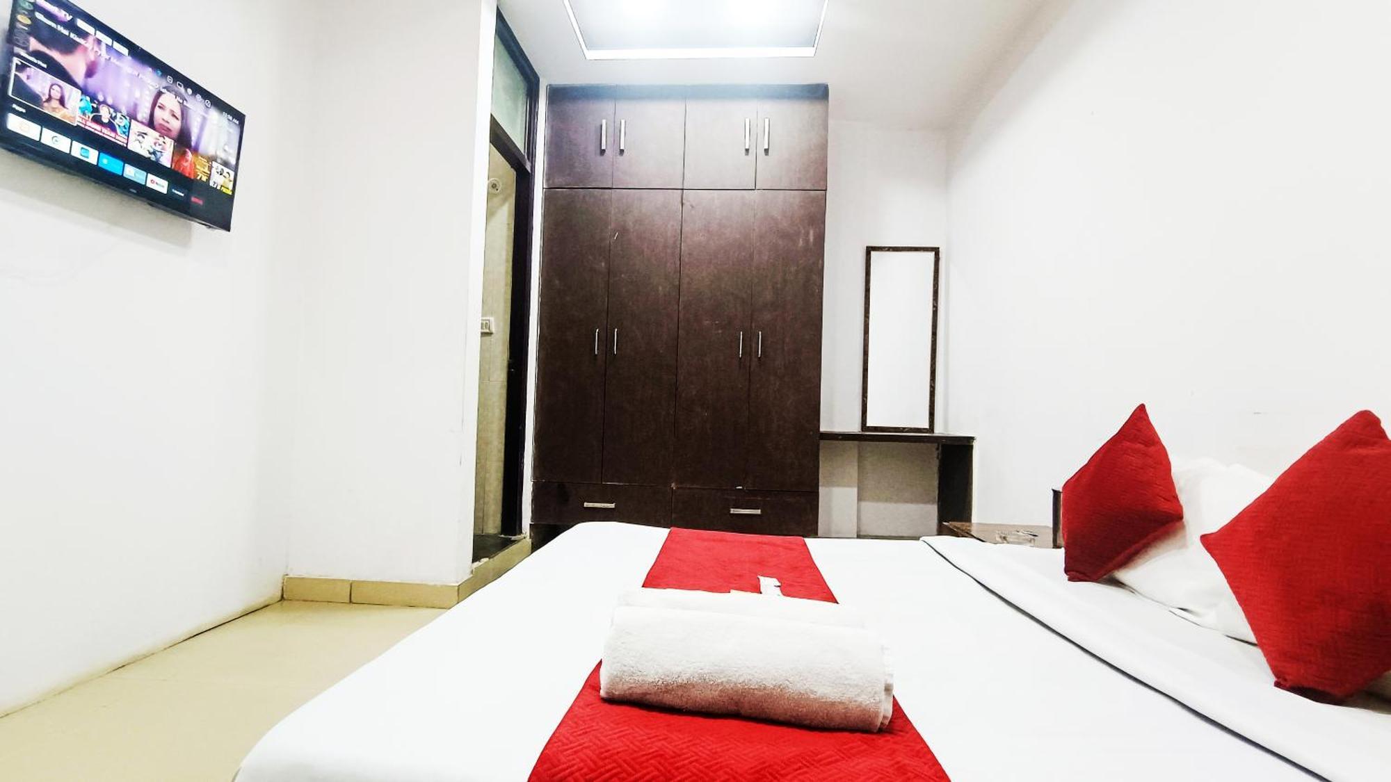 Hotel Maharaja Inn - Lajpat Nagar I Yeni Delhi Dış mekan fotoğraf