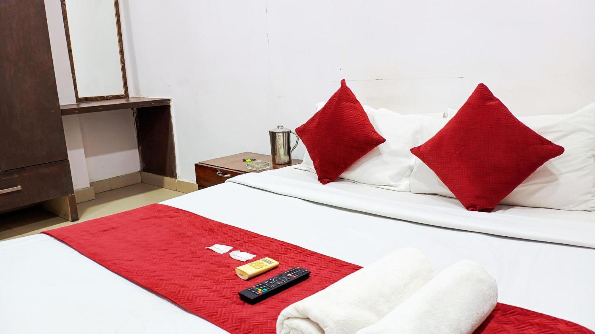 Hotel Maharaja Inn - Lajpat Nagar I Yeni Delhi Dış mekan fotoğraf