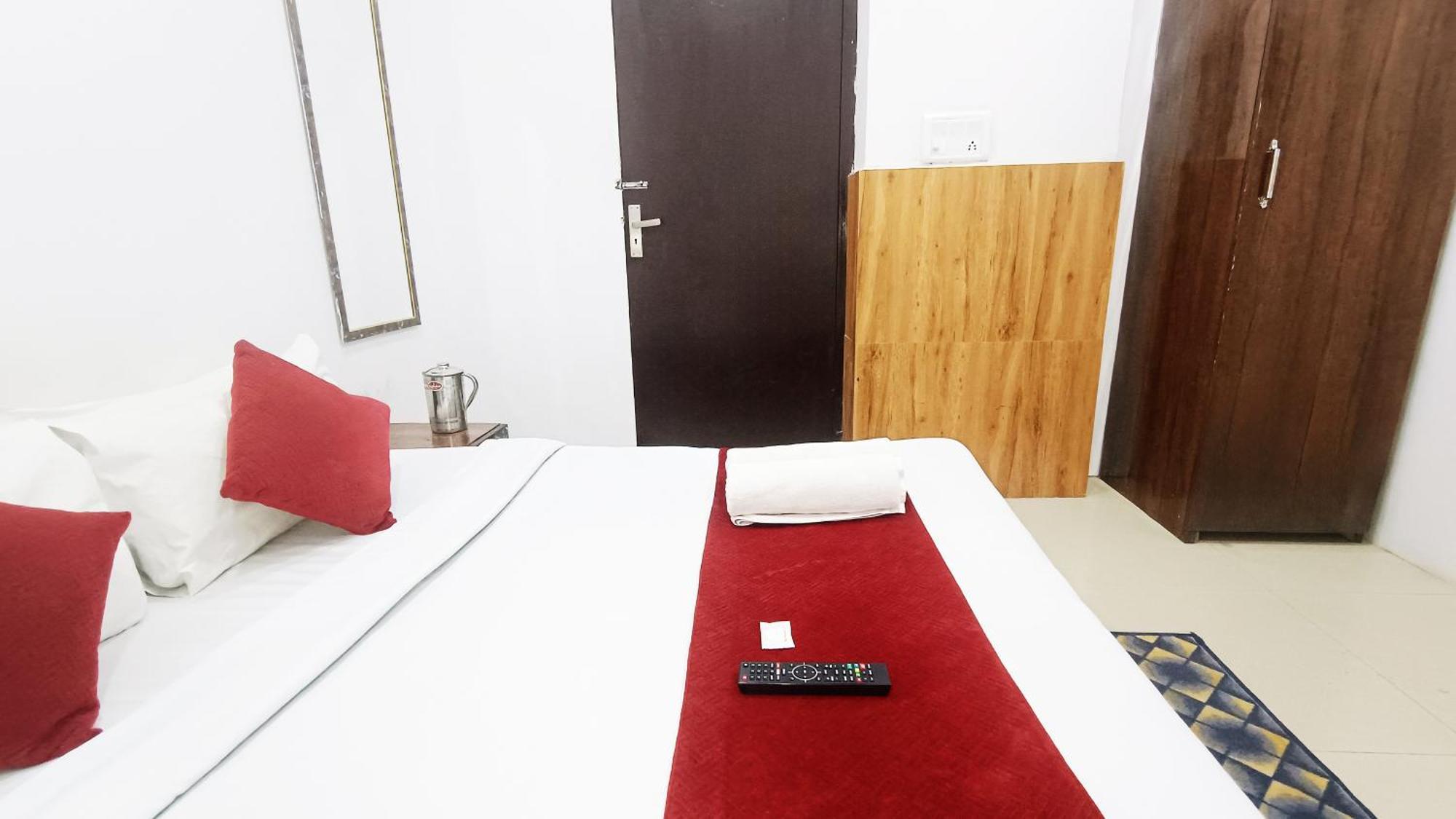 Hotel Maharaja Inn - Lajpat Nagar I Yeni Delhi Dış mekan fotoğraf